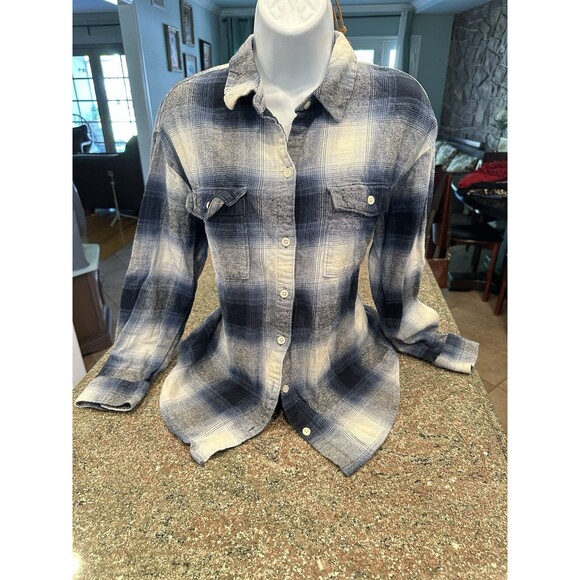 Old Navy L Blue White Plaid Flannel Boyfriend Shirt Long Sleeve Cotton Button-Up - Picture 3 of 11
